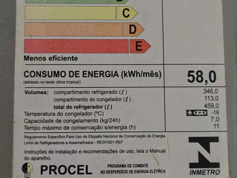Geladeira Eletrolux Modelo Frost Free DF52X